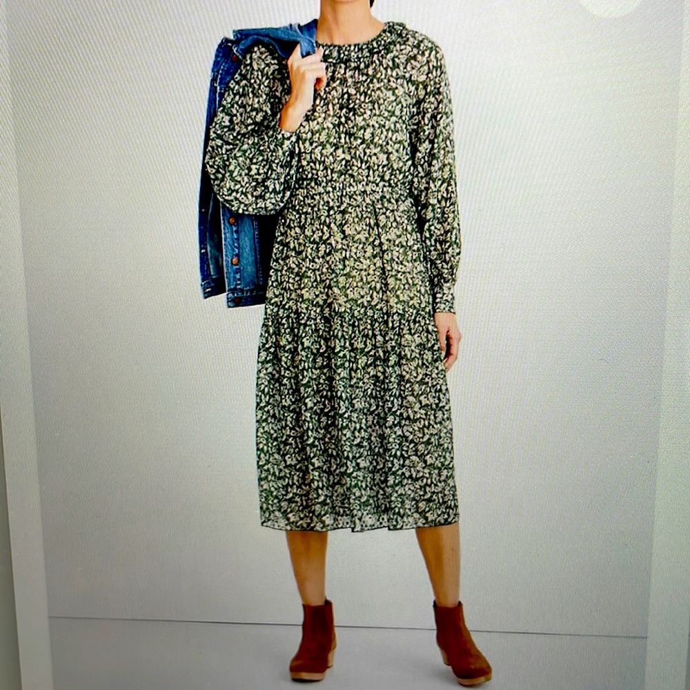 Madewell ruffle neck tiered midi dress in forest leaves